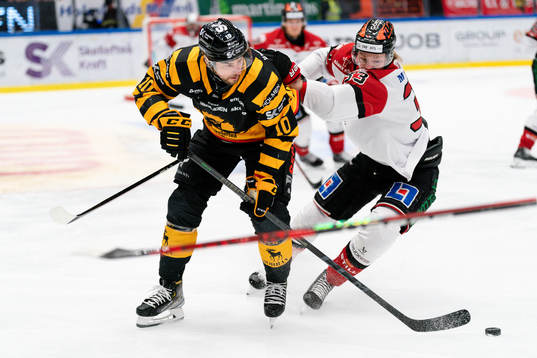 Skellefteås Joakim Lindström och Örebros Christopher