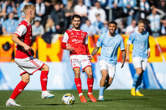 Kalmars Noah Shamoun och Malmö FFs Sergio Pena