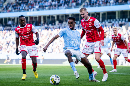 Malmö FFs Taha Ali och Kalmars Nahom Girmai Netabay och