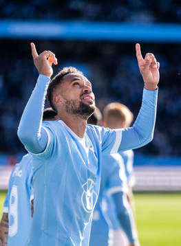 Malmö FFs Isaac Kiese Thelin jublar