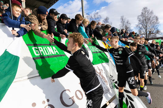 Västerås SKs spelare jublar