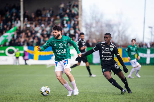 Brage Jonathan Tamimi och Västerås SKs Jaheem Burke