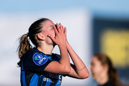 Bläddra bland fler bilder av Football, Toppserien, Stabæk - LSK Kvinner