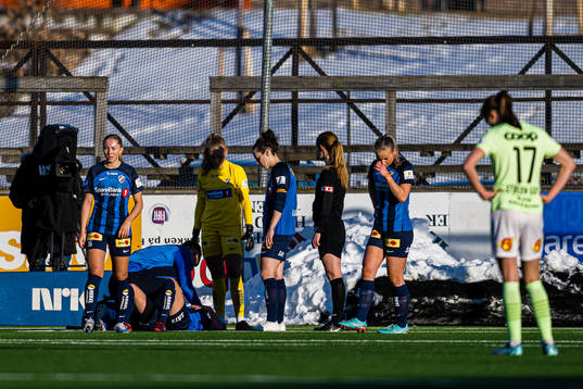 Emilie Bølviken of Stabæk in pain