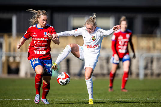 Vittsjös Nellie Persson och Brommapojkarnas Ellen Toivio