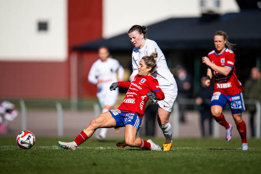 Vittsjös Katrina Gorry och Brommapojkarnas Frida Boriero