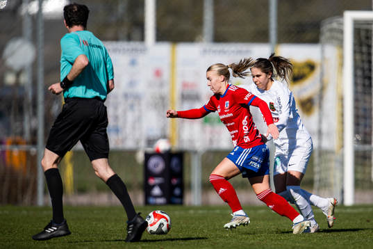 Vittsjös Elisabet Klinga och Brommapojkarnas Julia Olsson