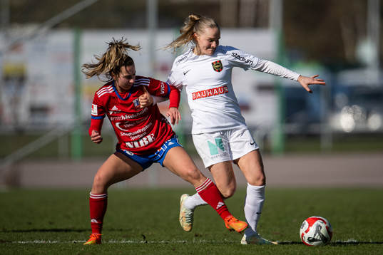 Vittsjös Sarah Stratigakis mot Brommapojkarnas Klara Andrup