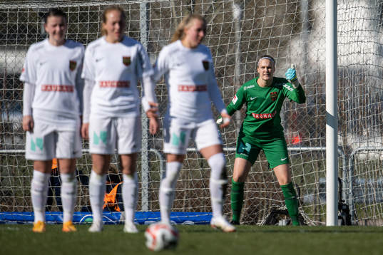 Brommapojkarnas målvakt Nichole Persson