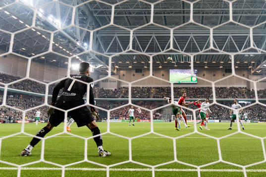 Hammarbys målvakt Oliver Dovin