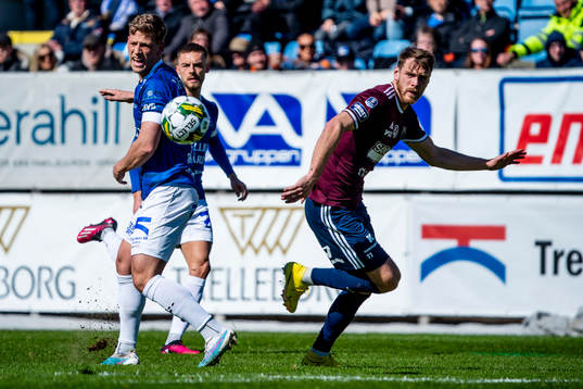 Trelleborgs Tobias Karlsson mot Gefles Leo Englund