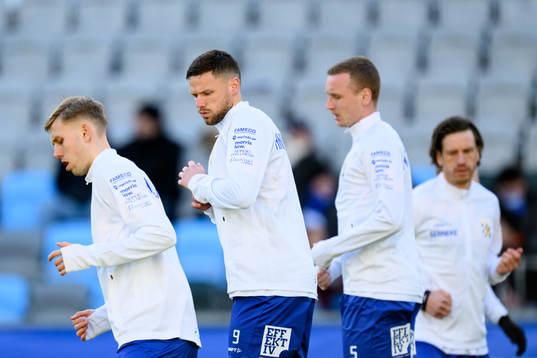IFK Göteborgs Marcus Berg värmer upp innan