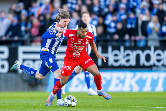 IFK Göteborgs Gustaf Norlin och Värnamos Wenderson