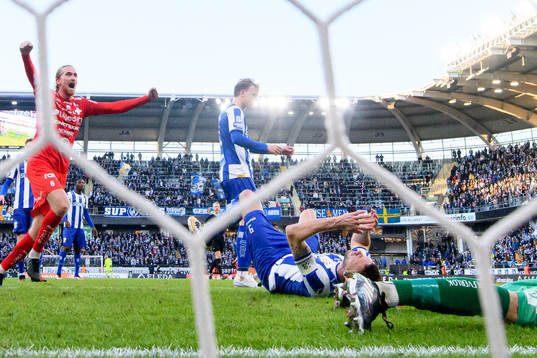 IFK Göteborgs Marcus Berg deppar