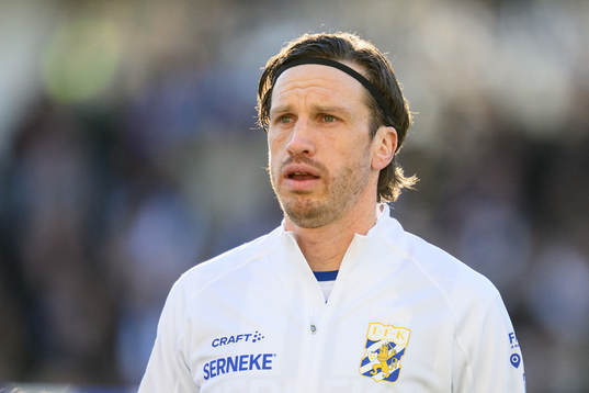 IFK Göteborgs Gustav Svensson vid lineup innan