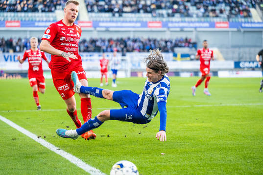 Värnamos Victor Eriksson och IFK Göteborgs Gustaf Norlin