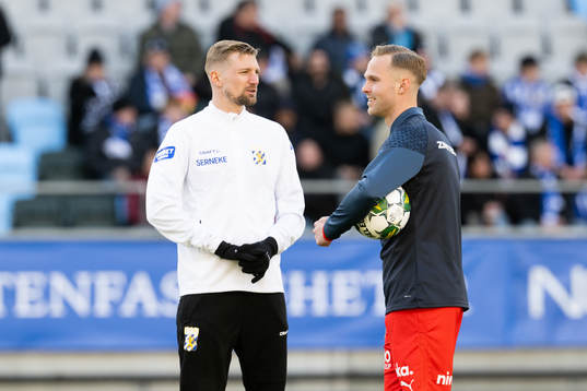 IFK Göteborgs Sebastian Eriksson och Värnamos Gustav