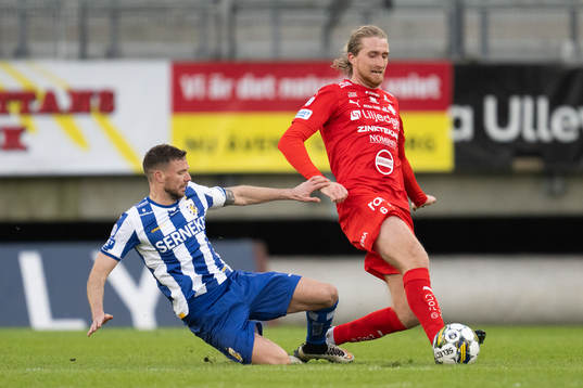 IFK Göteborgs Marcus Berg och Värnamos Hampus Näsström
