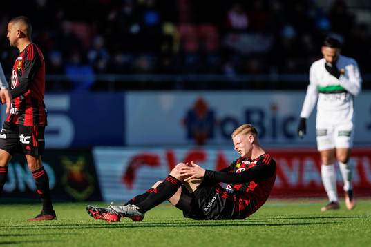 Östersunds Malcolm Stolt har ont