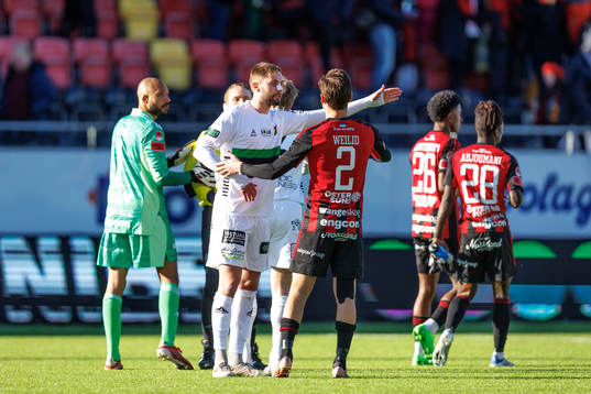 GAIS Axel Norén i dispyt med Östersunds Cesar Weilid