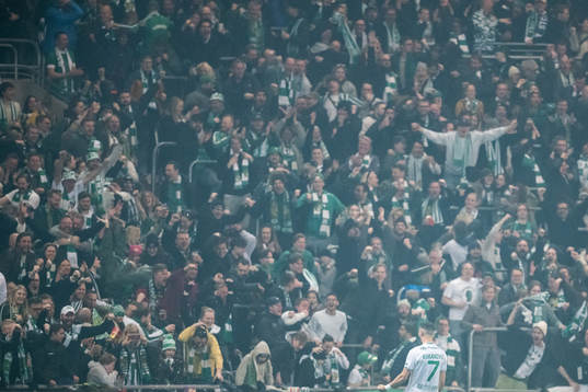 Hammarbys Viktor Djukanovic jublar