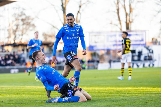Halmstads Viktor Granath jublar