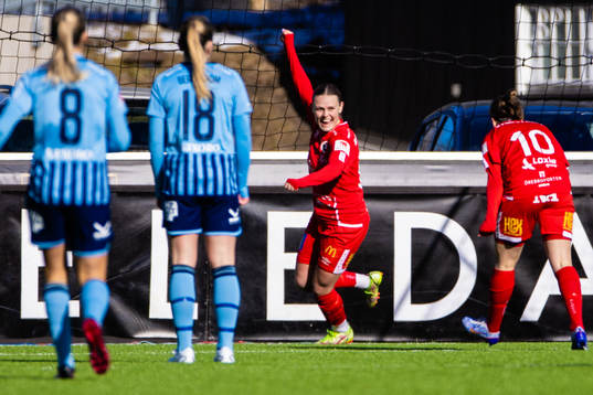 Örebros Maja Bodin jublar