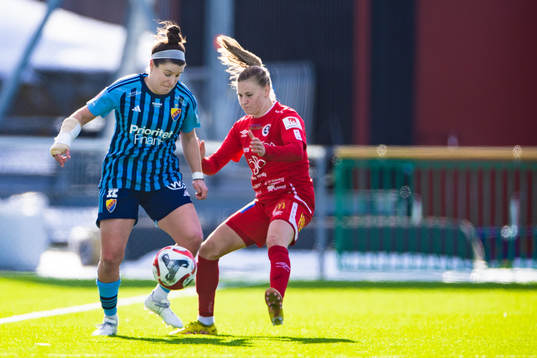 Djurgårdens Hayley Dowd och Örebros Katariina Kosola