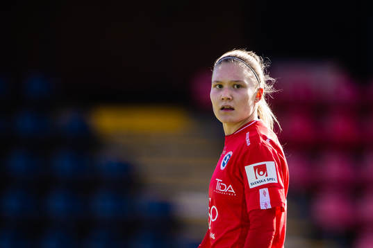 Örebros Emma Peuhkurinen