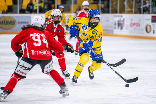 Alena Lynn Rossel of Switzerland and Fanny Rask of Sweden