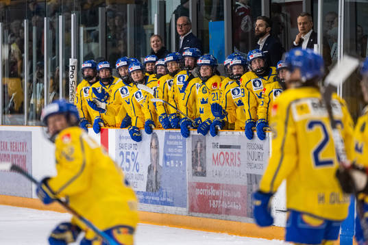 Players of Sweden looks dejected