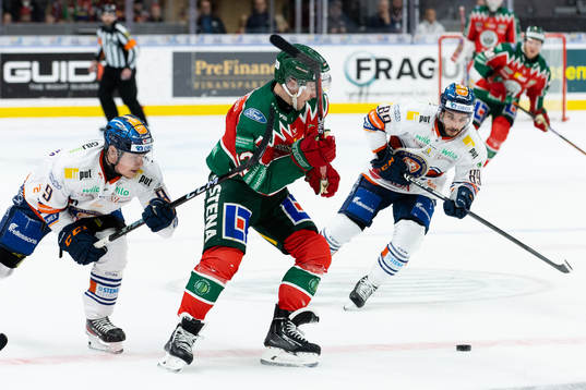 Växjös Victor Stjernborg och Frölundas Max Friberg