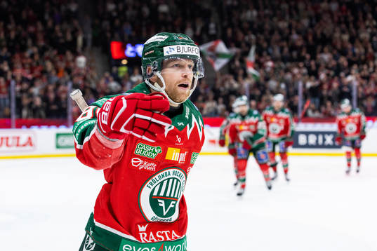Frölundas Ryan Lasch jublar