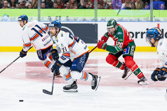 Växjös Brian Cooper och Frölundas Joel Lundqvist