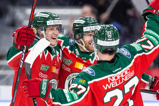 Frölundas Filip Hasa jublar med lagkamrater
