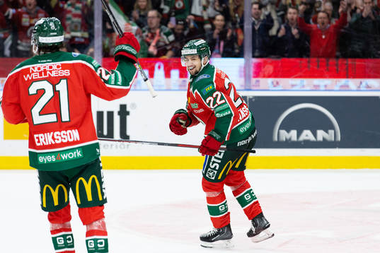 Frölundas Linus Nässen jublar