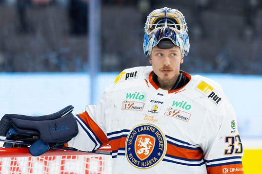 Växjös målvakt Emil Larmi