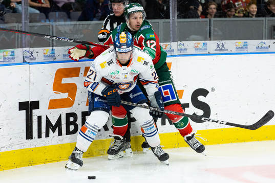 Växjös Brian Cooper och Frölundas Max Friberg
