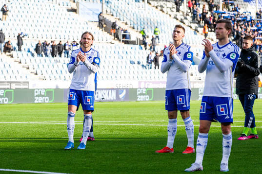 IFK Norrköpings Christoffer Nyman tackar publiken