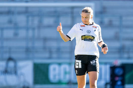 Häckens Stine Larsson jublar