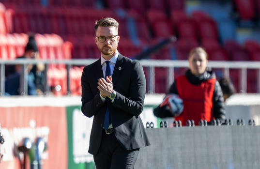 Växjö DFFs huvudtränare Olof Unogård