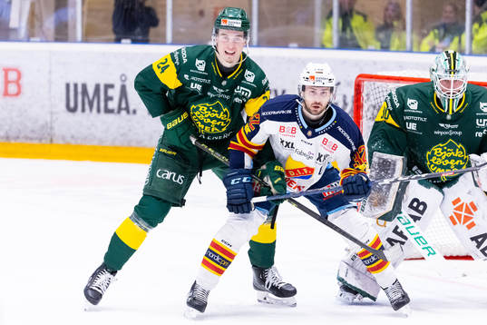 Björklövens Linus Cronholm och Djurgårdens Marcus Krüger