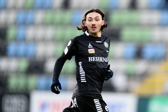 Örebros Adam Bark