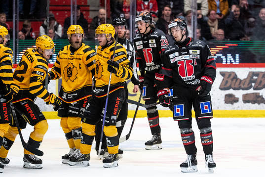 Örebros Milton Oscarson Gustav Backström deppar