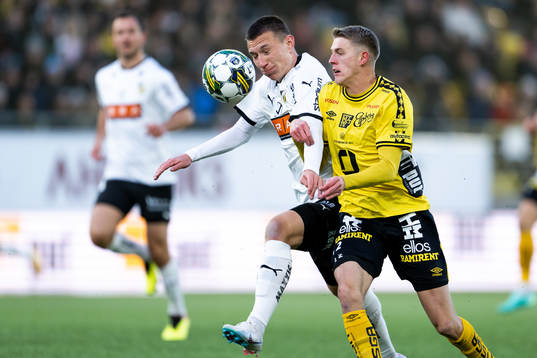 Häckens Kristoffer Lund Hansen och Elfsborgs Alexander