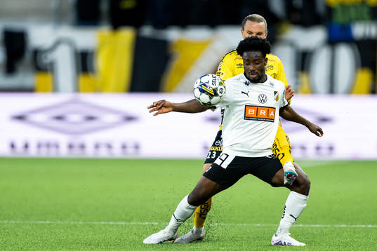 Häckens Ibrahim Sadiq och Elfsborgs Niklas Hult