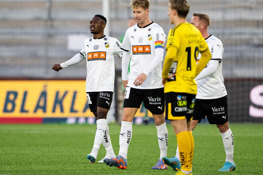 Häckens Benie Adama Traore jublar