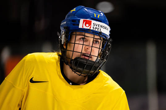 Bläddra bland fler bilder av 2023 IIHF Women's World Championship, Day -2, Sweden, Practice