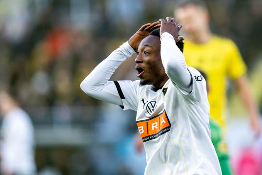 Häckens Benie Adama Traore deppar