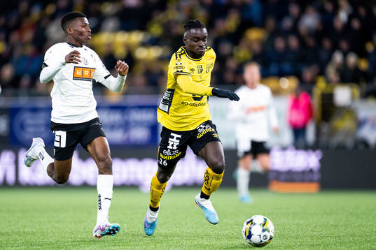 Häckens Akoua Romeo Amane och Elfsborgs Emmanuel Boateng